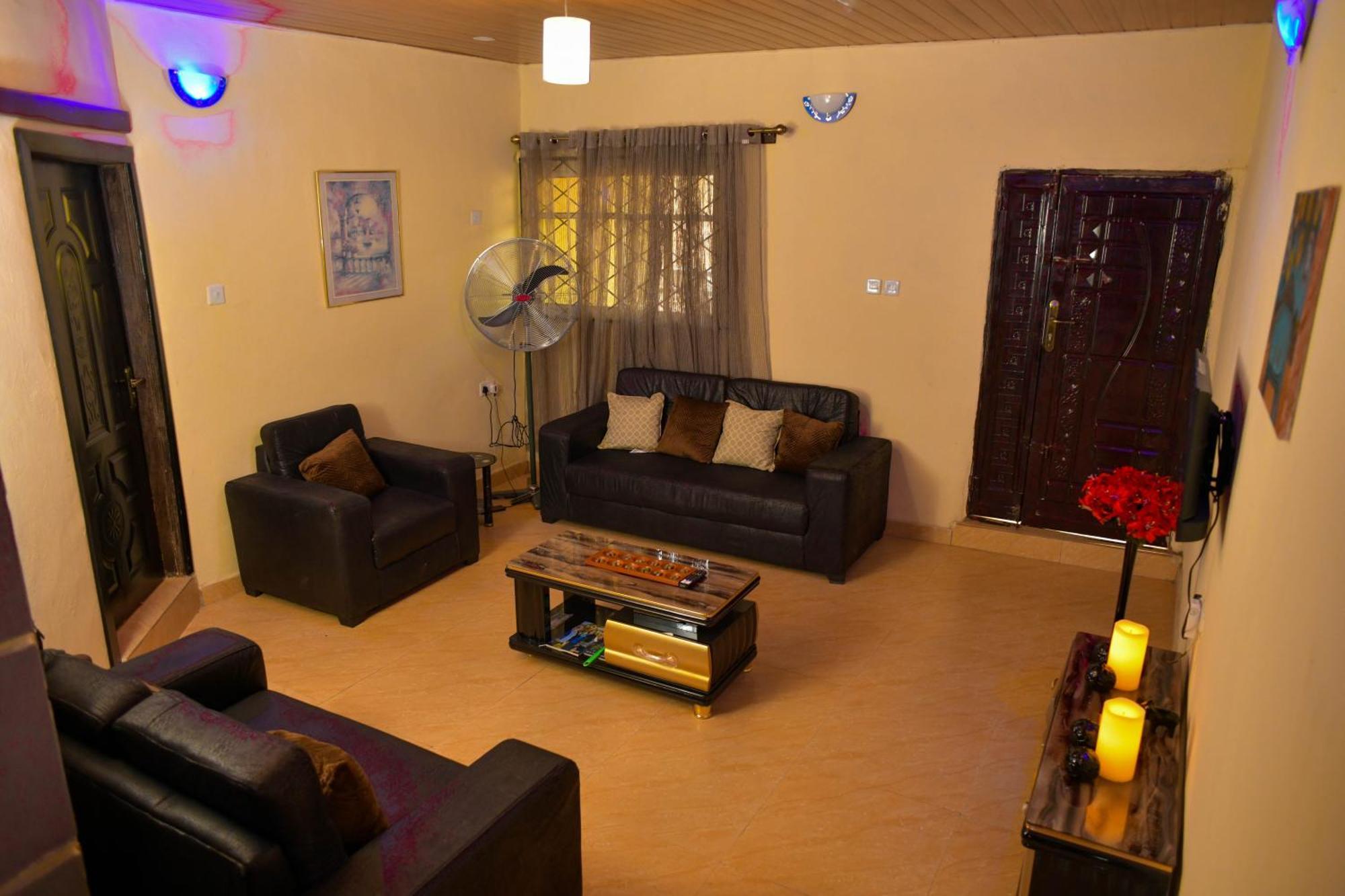 Living Green Apartments Airport Pick Up Benin City Eksteriør bilde