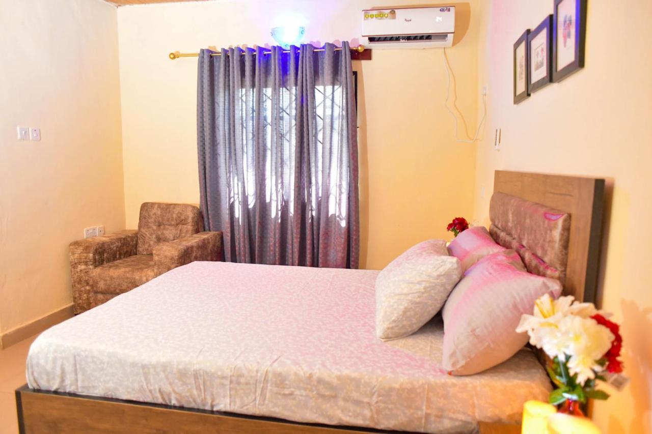 Living Green Apartments Airport Pick Up Benin City Eksteriør bilde