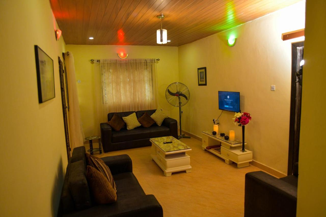 Living Green Apartments Airport Pick Up Benin City Eksteriør bilde