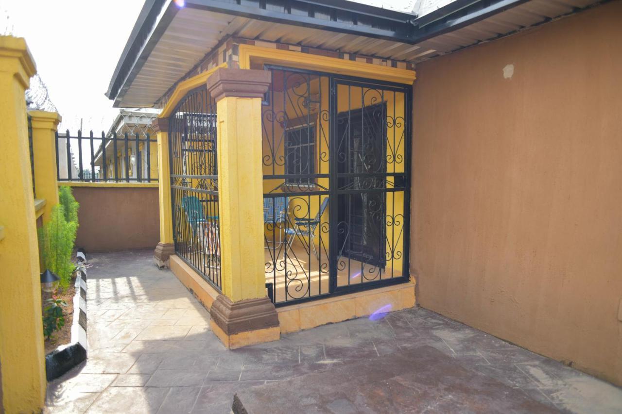 Living Green Apartments Airport Pick Up Benin City Eksteriør bilde