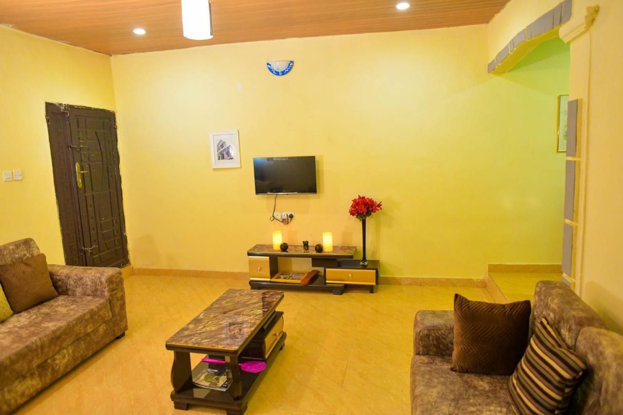 Living Green Apartments Airport Pick Up Benin City Eksteriør bilde